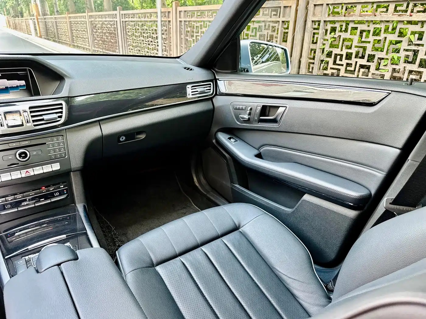 Mercedes-Benz E-Class 2015 Facelift E 260 L Sport фото 20