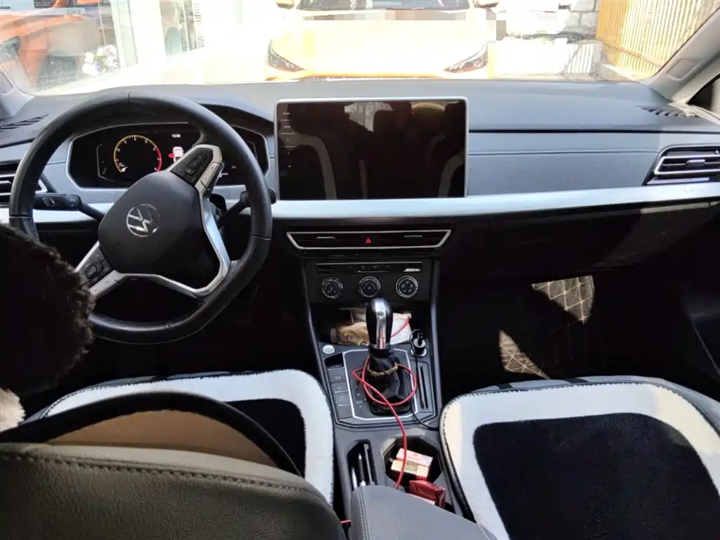 Volkswagen Lavida 2023 1.5L Auto Five Million Edition фото 5