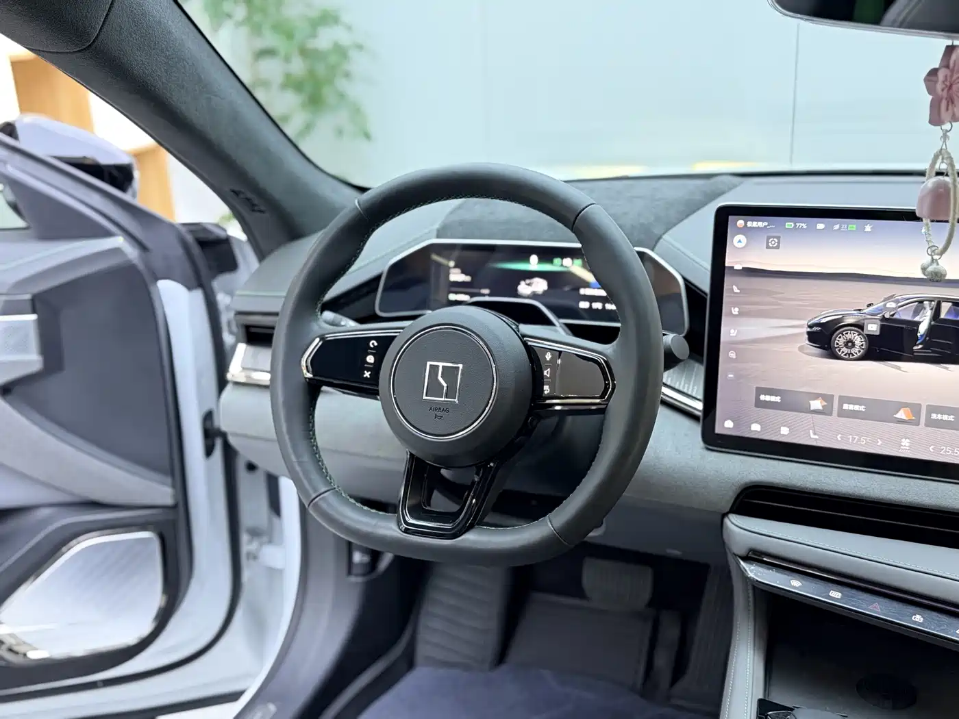 ZEEKR EXTREME KRYPTON 001