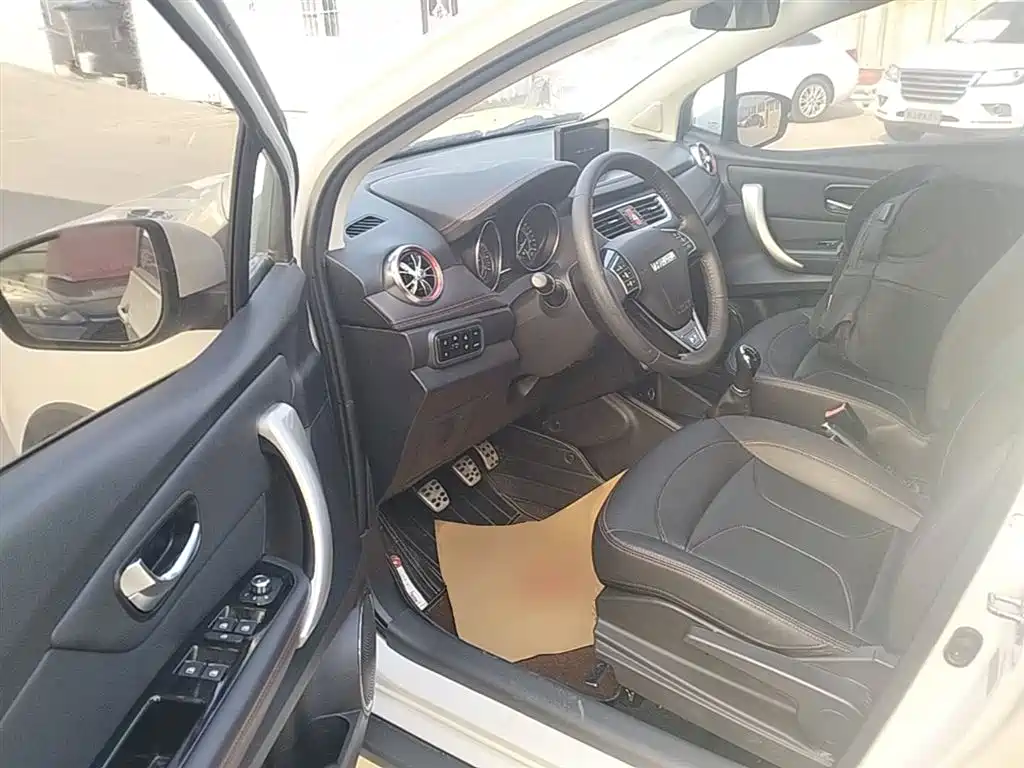 Haval H1 2016 Facelift Blue Label 1.5L Manual Luxury фото 16