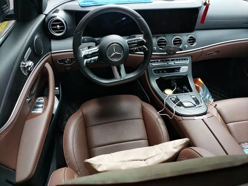 Mercedes-Benz E-Class New Energy 2021 E 350 e L Plug-in Hybrid Sports Sedan фото 3
