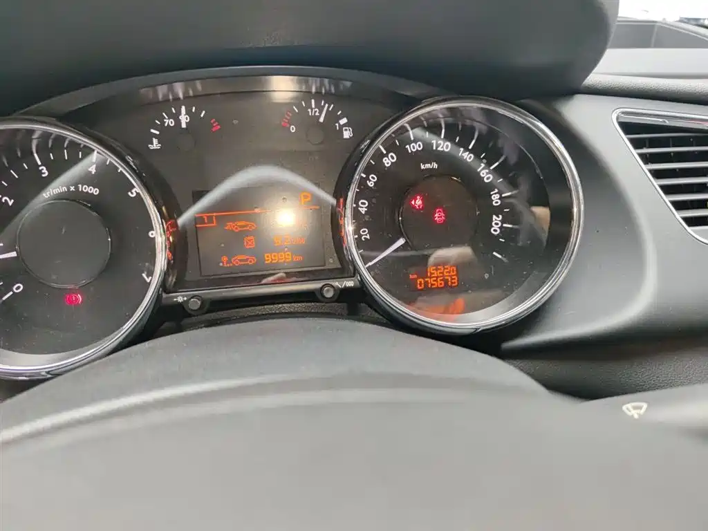 Peugeot 3008 2015 1.6THP Automatic Trend Edition фото 8