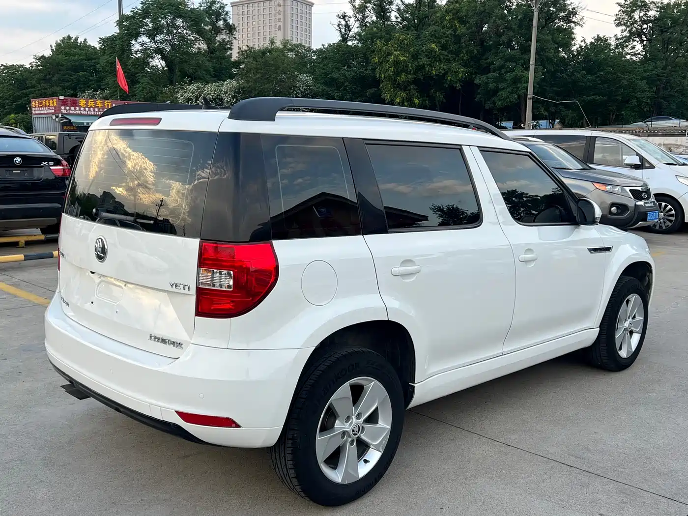 Škoda Yeti 2017 TSI280 DSG Brothers Edition фото 10