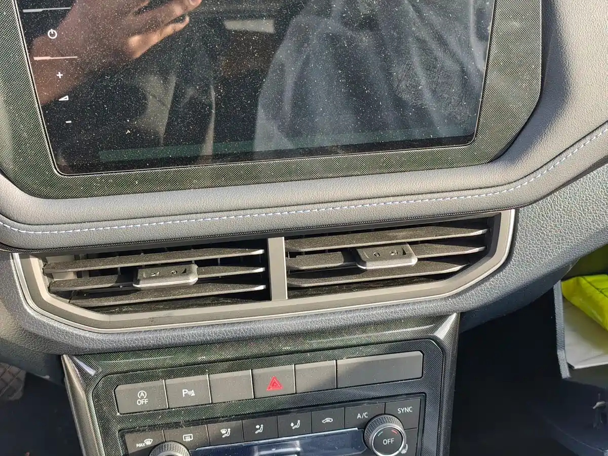 Volkswagen Tharu 2026 XR 1.5L RX Edition фото 9