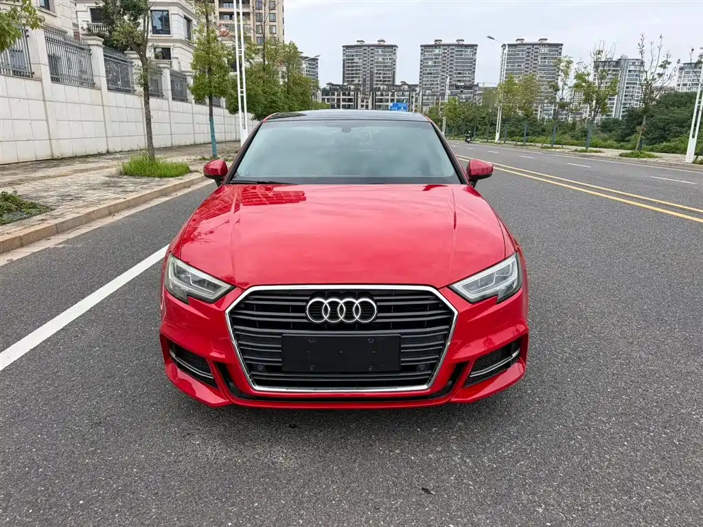 Audi A3 2019 Limousine 35 TFSI Fashion China VI фото 2