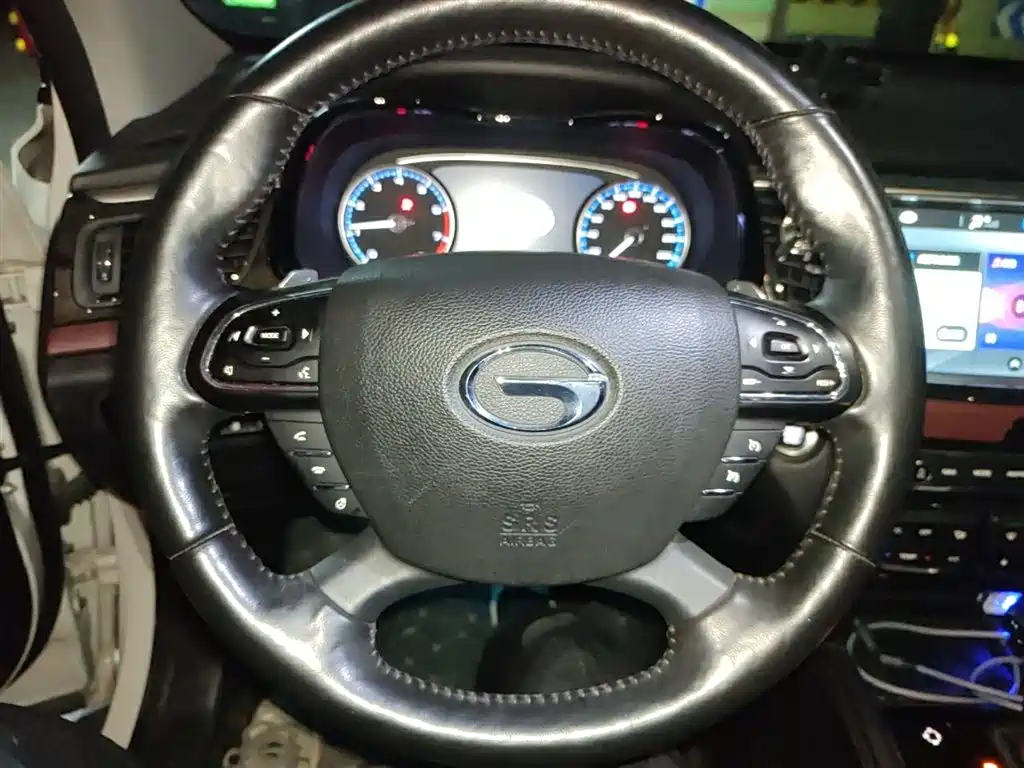 GAC Trumpchi Trumpchi GS8 2017 320T 2WD Luxury Smart Connect (7-seater) фото 11