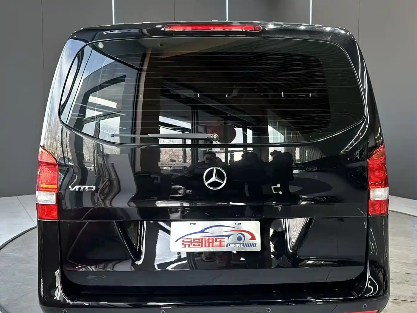 Mercedes-Benz Vito 2020 2.0T Business Edition (9-seater) фото 7