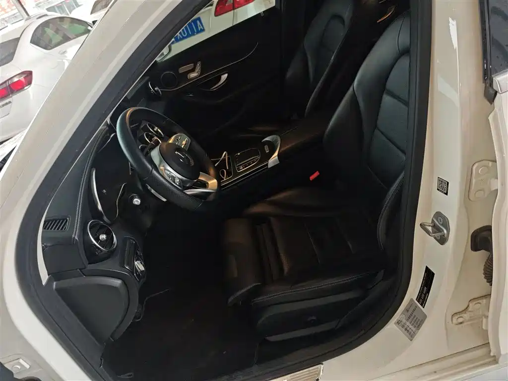 Mercedes-Benz C-Class 2020 Facelift C 260 L Sport фото 15