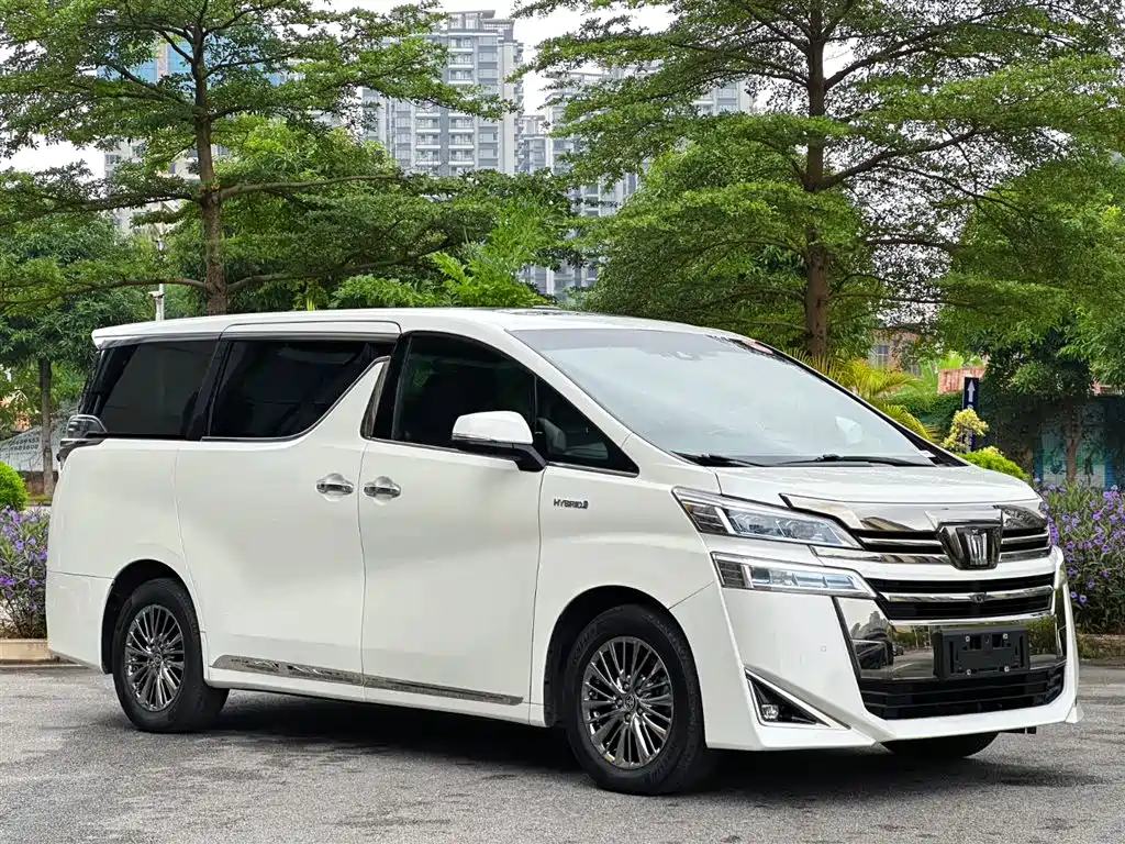 Toyota Vellfire 2019 Hybrid 2.5L HV Premium Edition фото 3