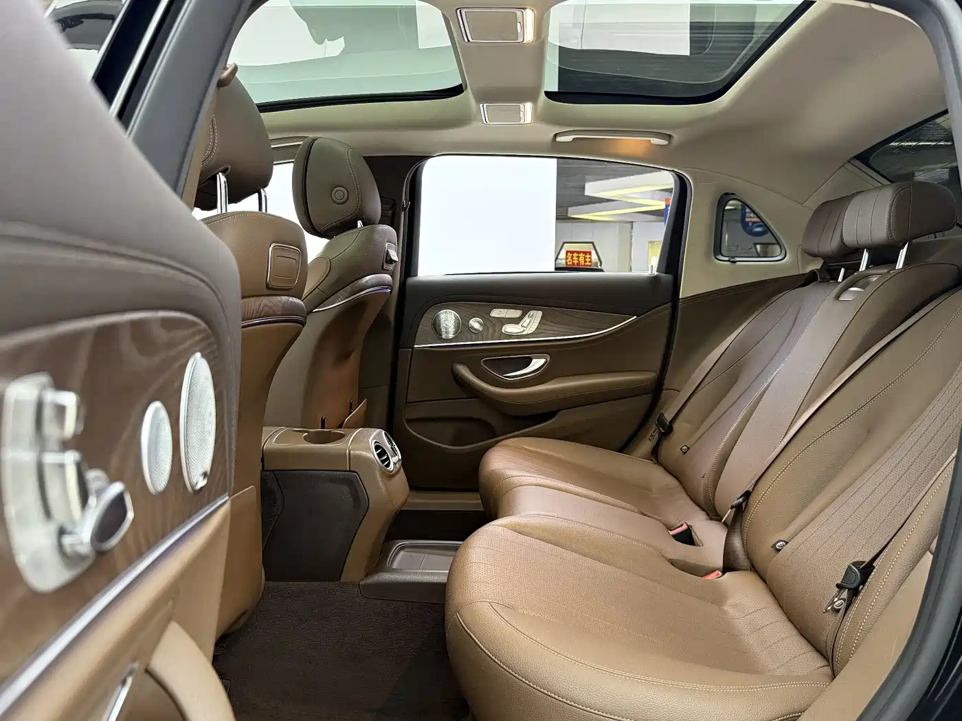 Mercedes-Benz E-Class 2020 E 300 L Luxury Model фото 7