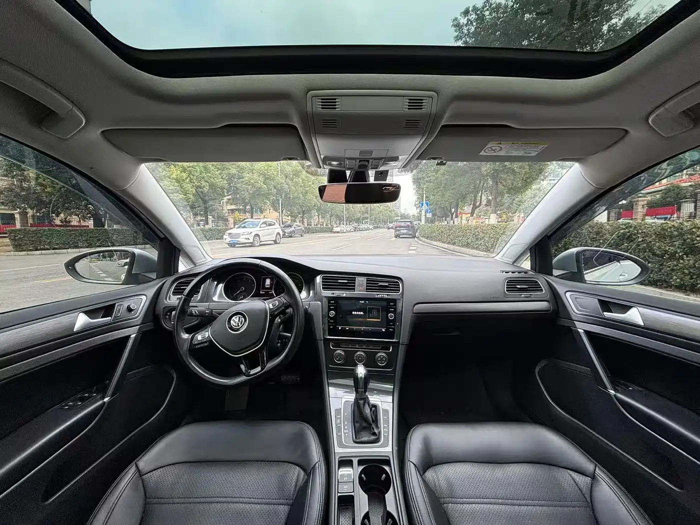 Volkswagen Golf (Import) 2019 1.8TSI Wagon фото 9