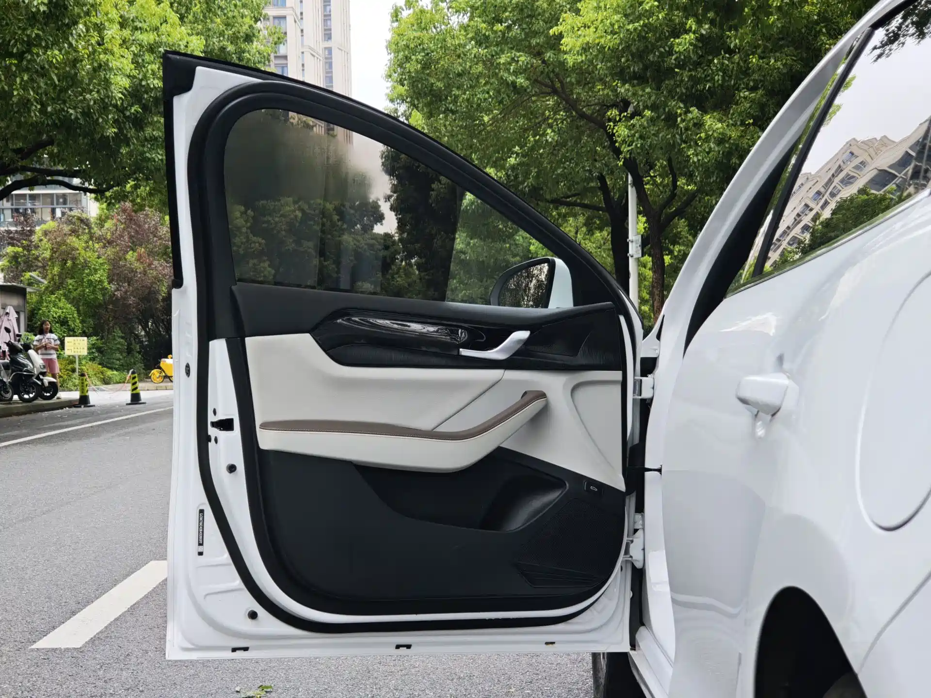 Фото 9 - BYD Qin PLUS