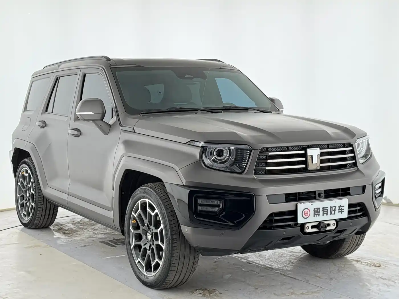 TANK TANK 700 NEW ENERGY