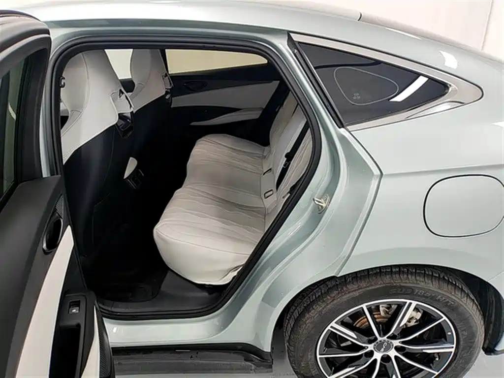 BYD SEAL 06 NEW ENERGY