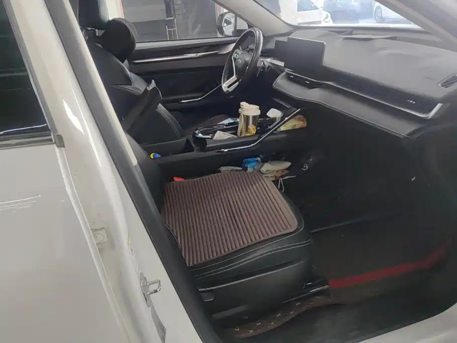 Фото 8 - Haval H6