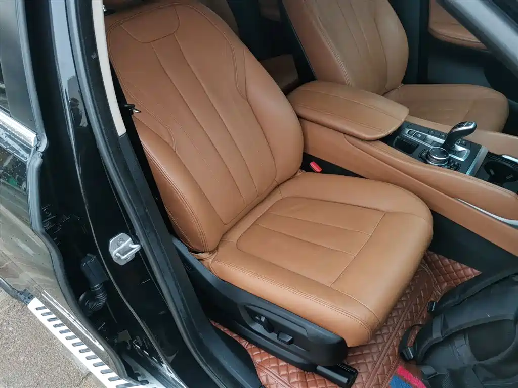 BMW X6 2015 xDrive35i Leading Type фото 20