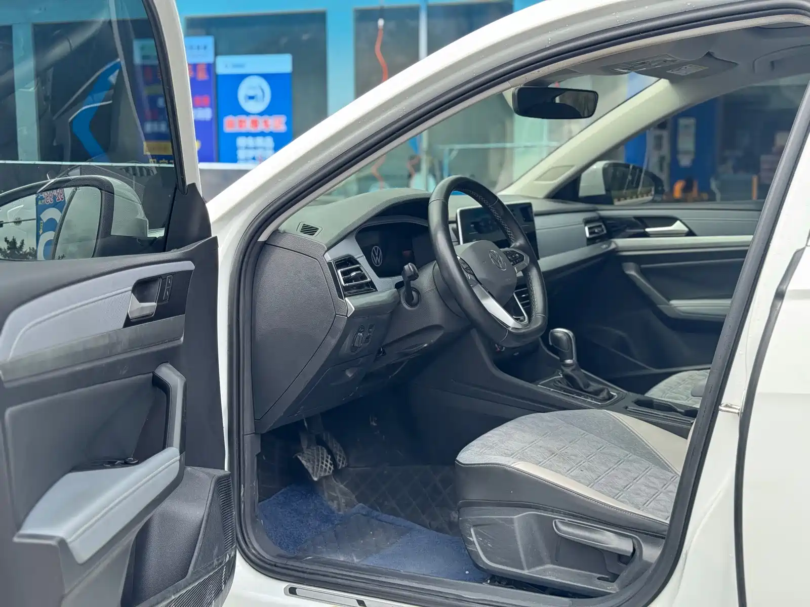 Photo 7 - Volkswagen Lavida