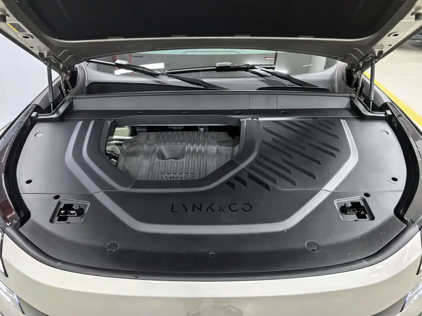 Lynk & Co 900 2025 2.0T Ultra фото 16