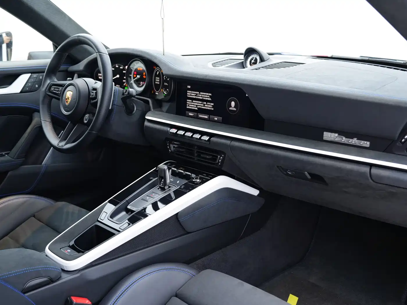 PORSCHE 911