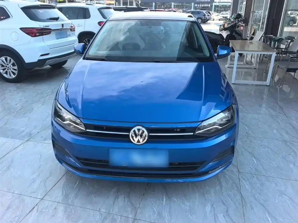 Volkswagen Polo 2019 Plus 1.5L Automatic Colorful Tech Edition фото 3