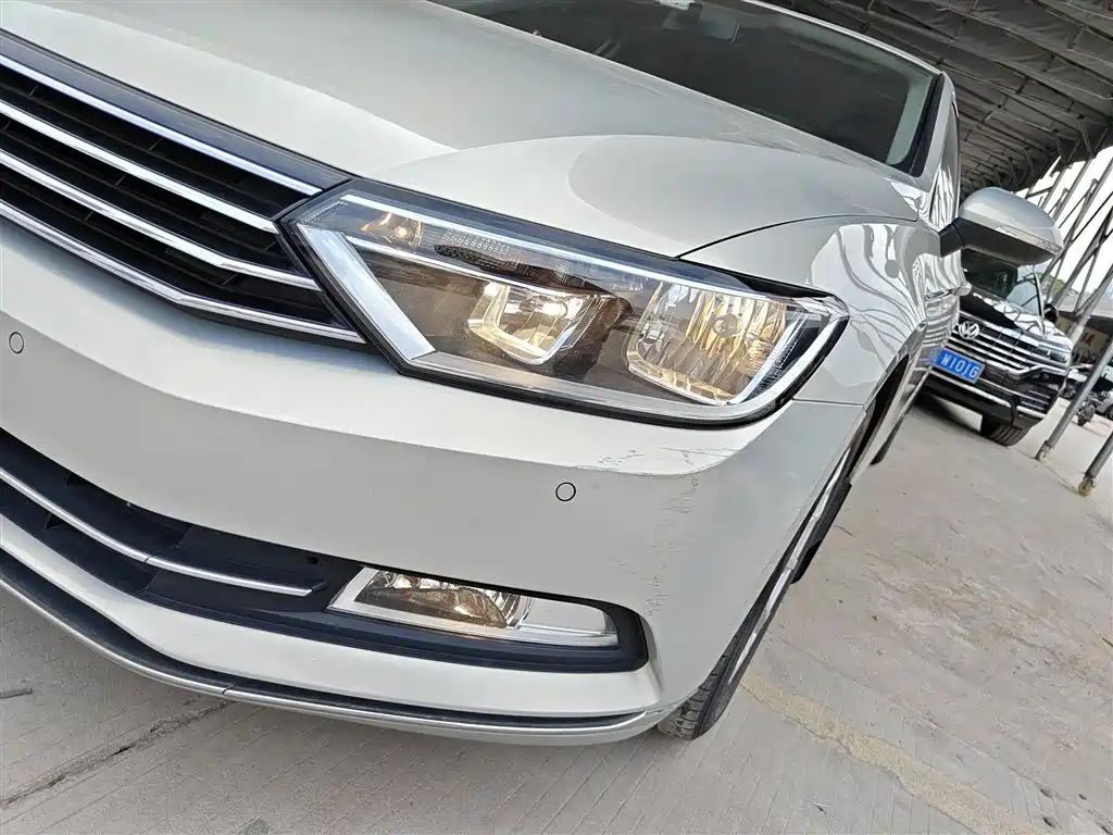 Volkswagen Magotan 2017 330TSI DSG Leading фото 24