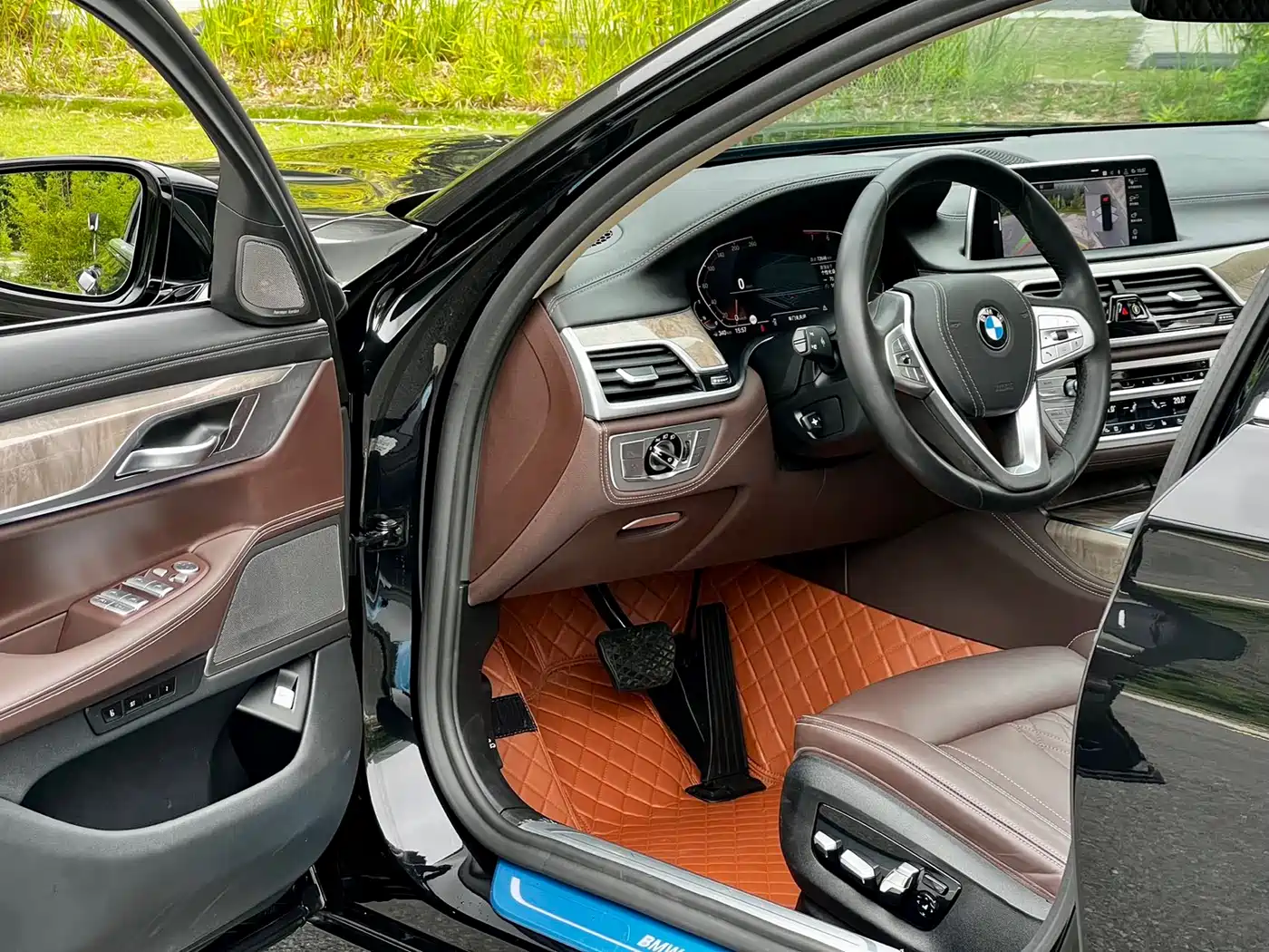 BMW 7 Series 2019 Facelift 740Li Leading Luxury Package фото 15