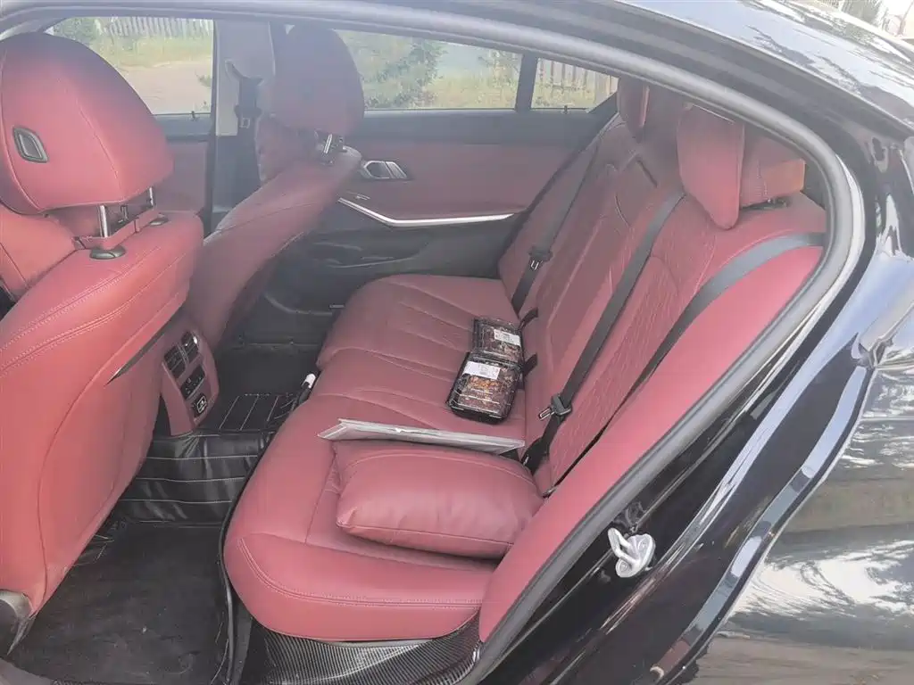 BMW 3 Series 2024 325Li M Sport Shadowline Package фото 18