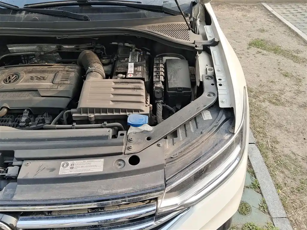 Volkswagen Tiguan L 2022 380TSI Automatic 4WD R-Line Cross Edition 7-Seater фото 23
