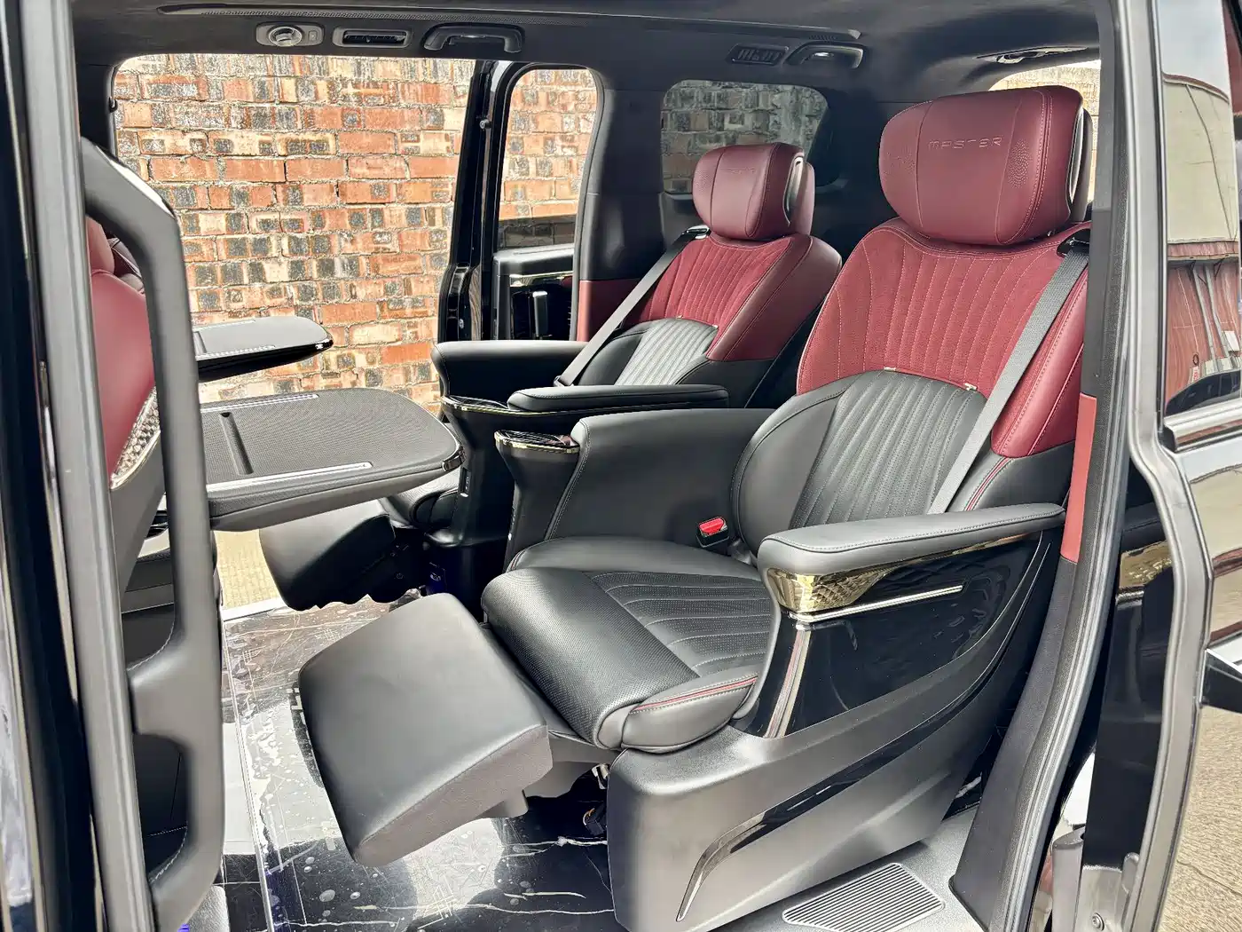 GAC Trumpchi Trumpchi M8 2023 Model Master Series 400T Flagship Edition фото 15