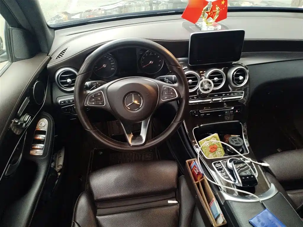 Mercedes-Benz GLC 2019 Facelift GLC 260 L 4MATIC Luxury фото 6