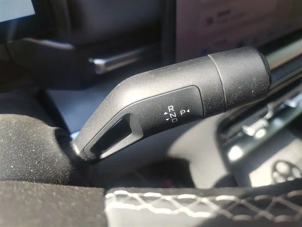Geely Galaxy Galaxy A7 2025 EM-i 150km Premium Edition фото 10