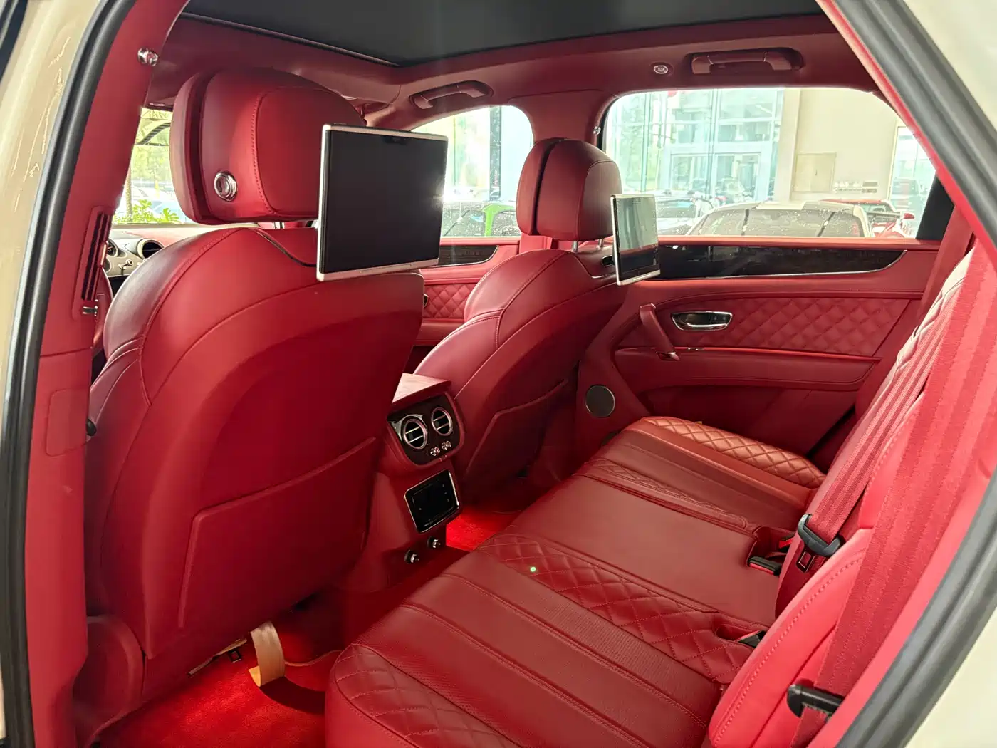 Bentley Bentayga 2018 2017 6.0T Standard Edition