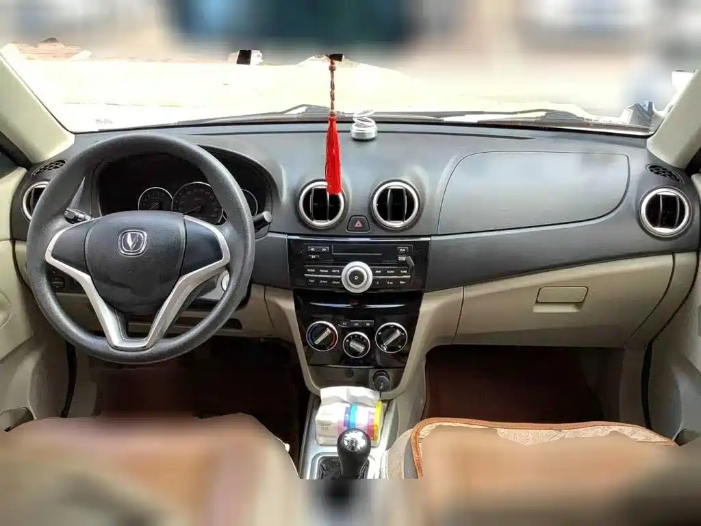 Changan Yuexiang V3 2015 2015 1.4L Manual Perfect (China V)