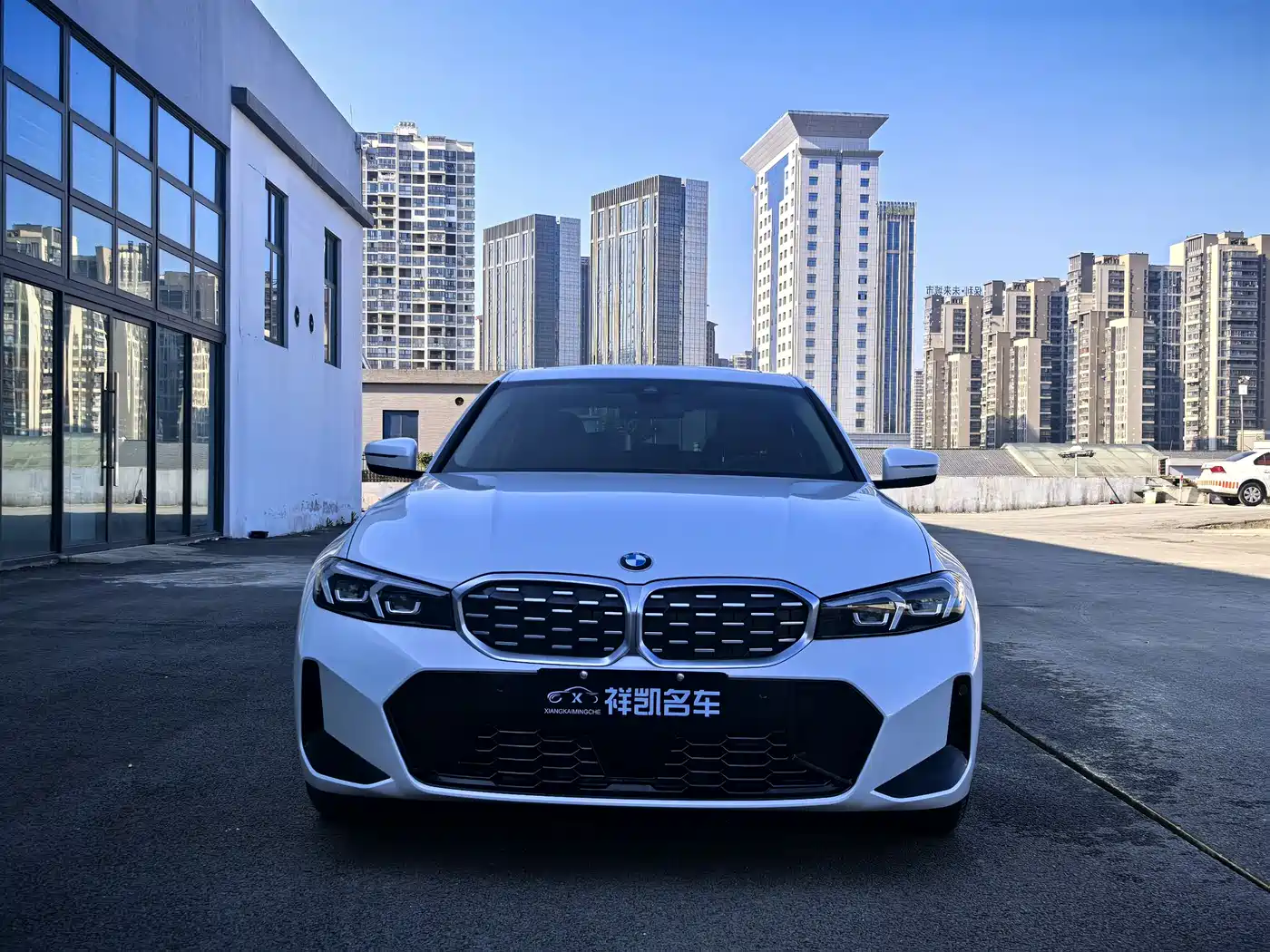 BMW 3 Series 2025 325Li M Sport Package фото 2