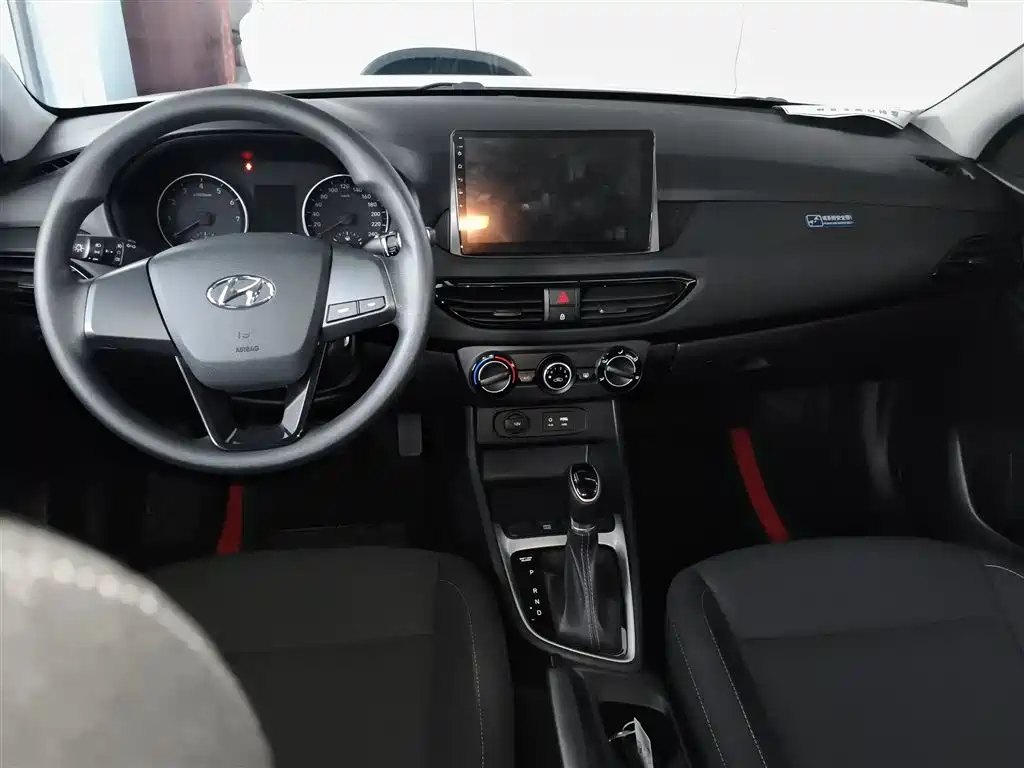 Hyundai Elantra 2018 1.6L Auto Joy GL (China V) фото 10