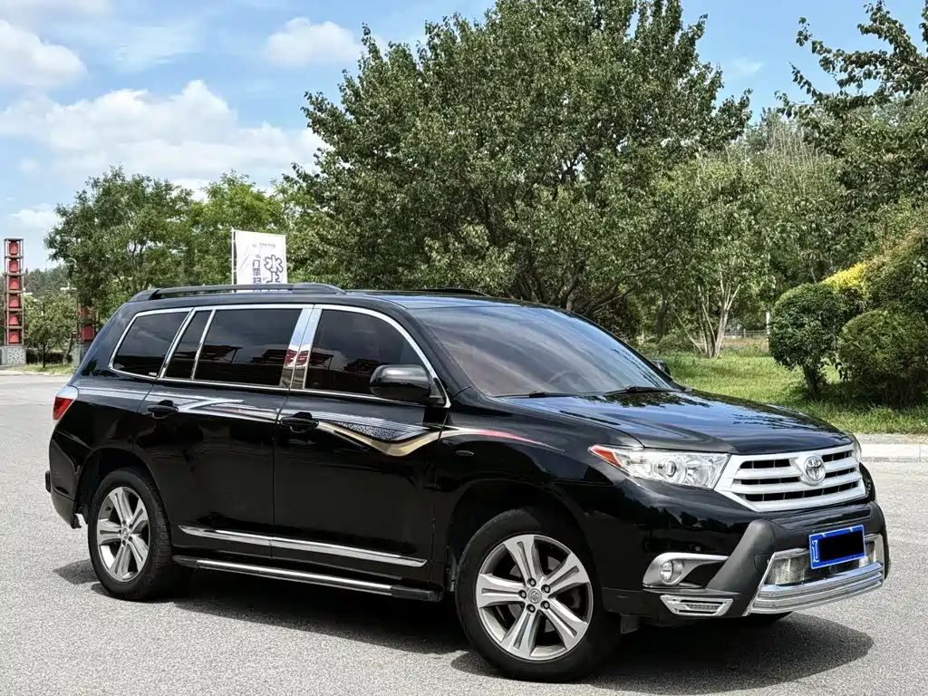 Фото 5 - Toyota Highlander