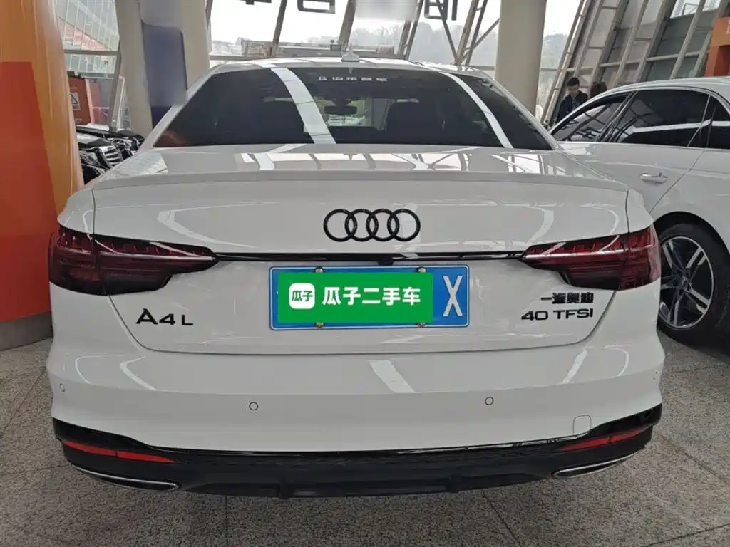 Audi A4L 2024 40 TFSI Luxury Dynamic (Starry Night Edition) фото 4