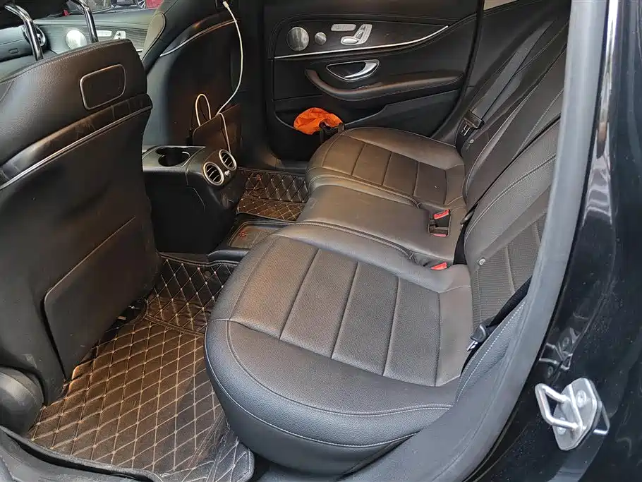 Mercedes-Benz E-Class 2020 E 300 L Sport Luxury Model фото 11