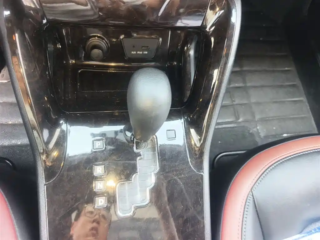 Hyundai Beijing Hyundai ix35 2013 2.0L Automatic 2WD Comfort GL China IV фото 14