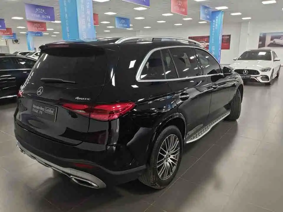 Mercedes-Benz GLC 2023 GLC 260 L 4MATIC Sport 5-seater фото 3