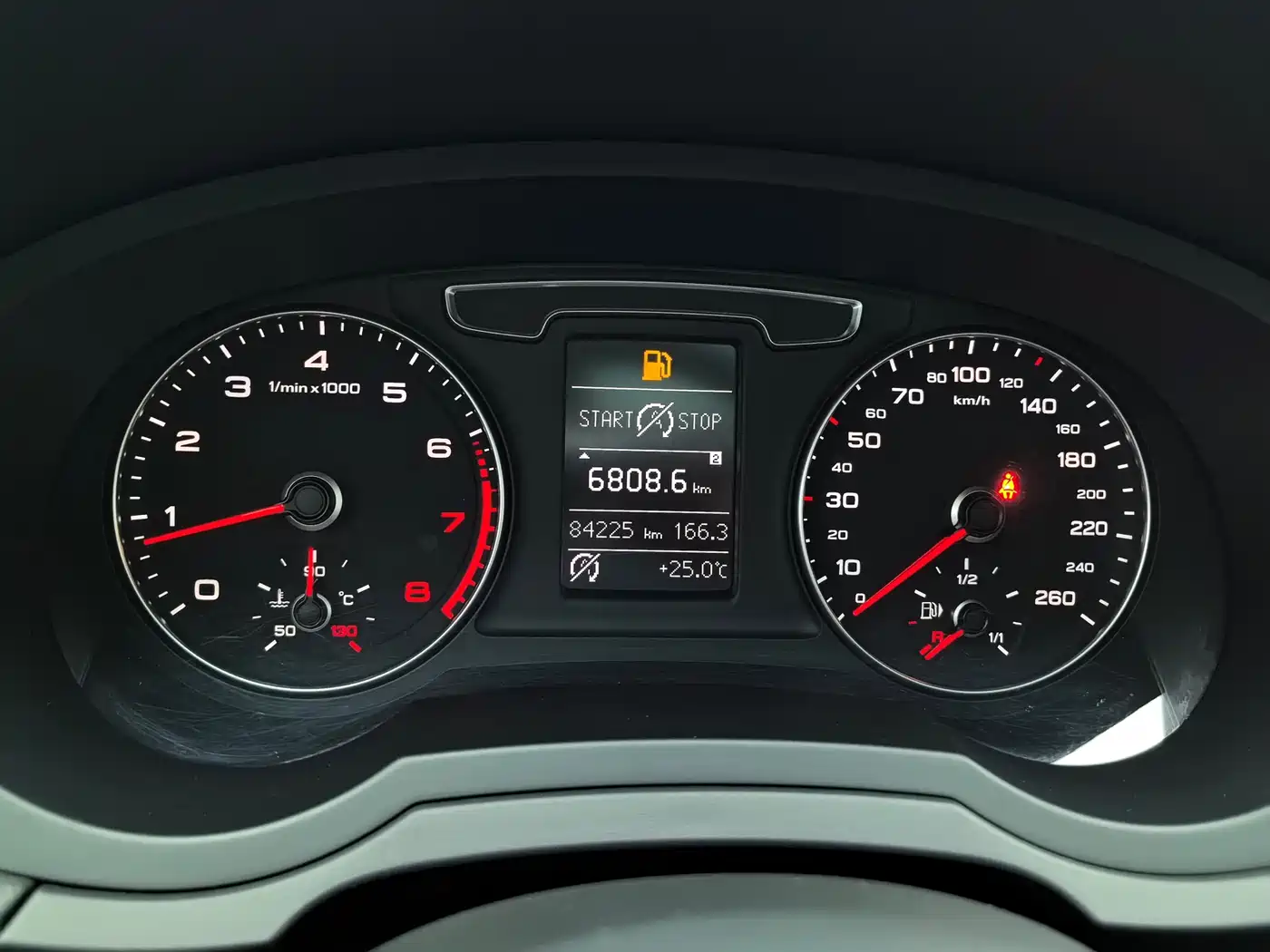 Audi Q3 2018 30th Anniversary Edition 30 TFSI Style фото 25