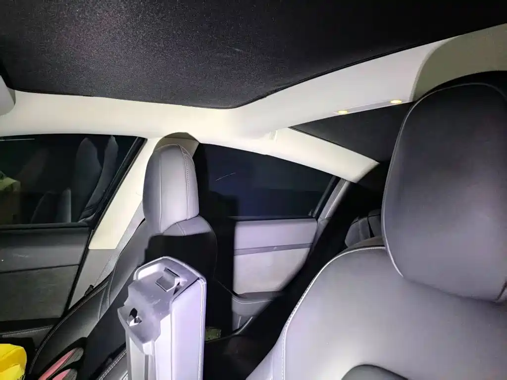 Фото 7 - Tesla Model 3