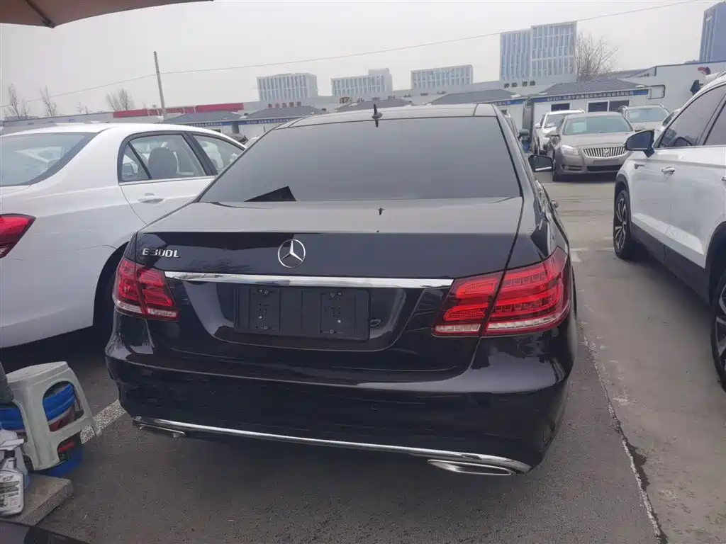 Mercedes-Benz E-Class 2014 Facelift E 300 L Sport фото 4