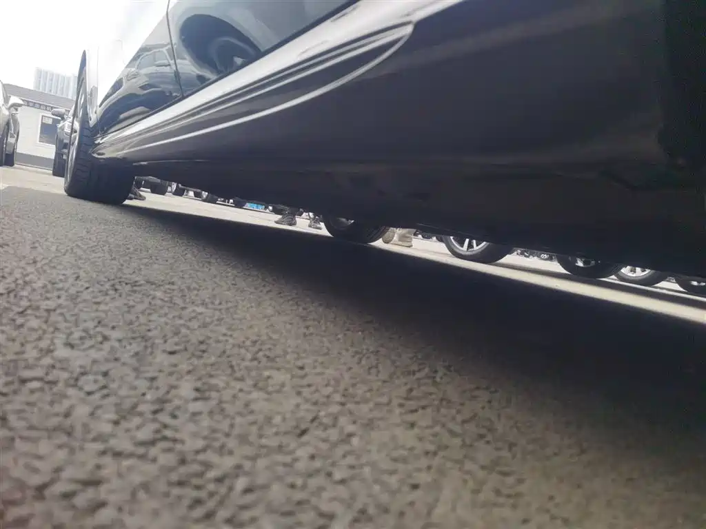 Mercedes-Benz E-Class 2014 Facelift E 300 L Sport фото 21