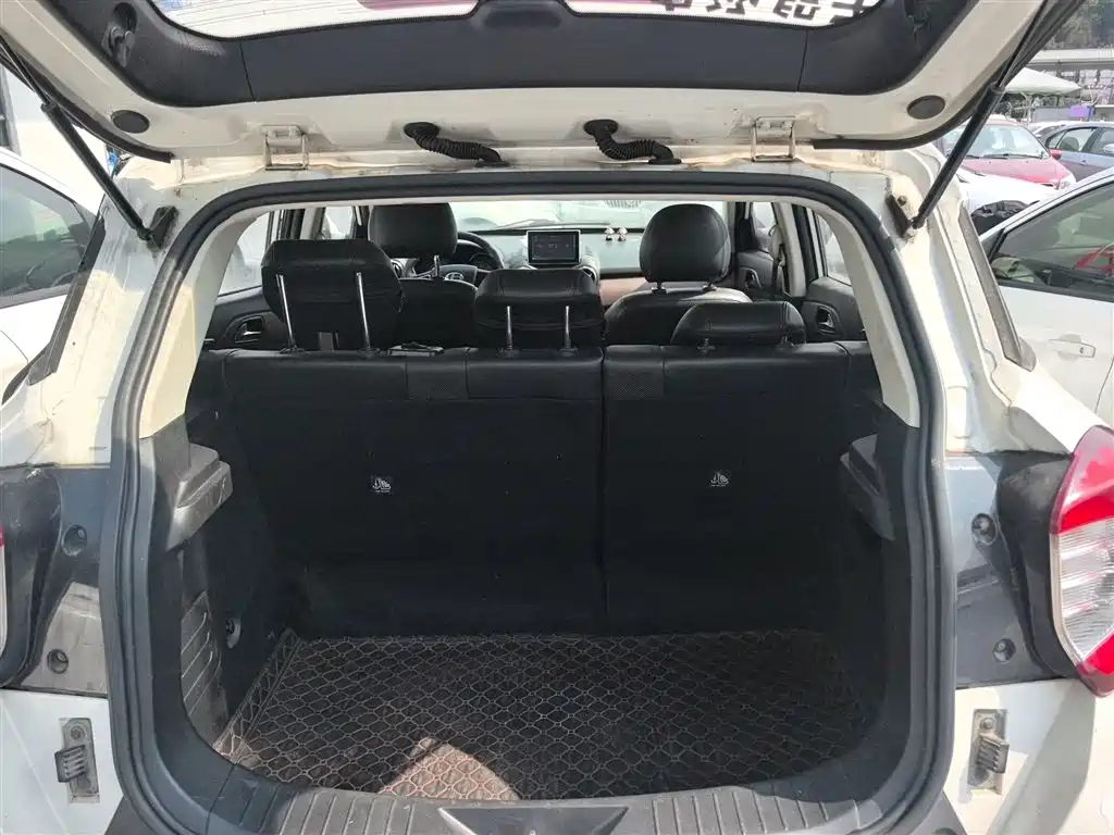 BAIC Changhe Q35 2017 2016 1.5L Manual Smart Edition