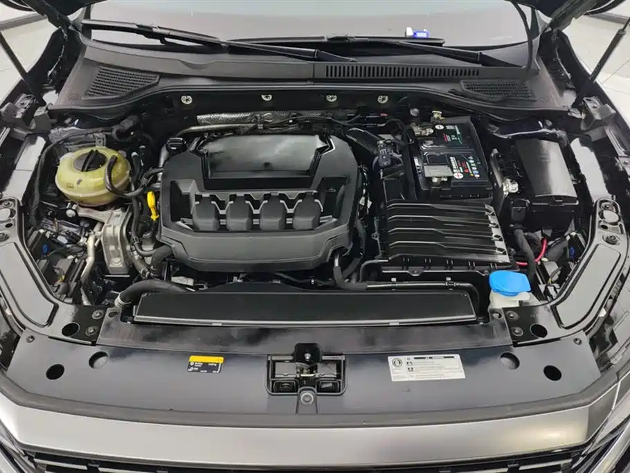 Volkswagen Passat 2023 Facelift 330TSI Luxury Edition фото 10