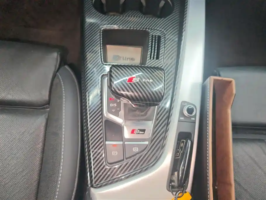 Audi A4L 2020 40 TFSI Fashion Dynamic Edition фото 16