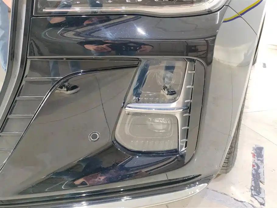 Hongqi H5 2025 1.5T DCT Flag Rhythm 500,000 Units Memorial Edition фото 5