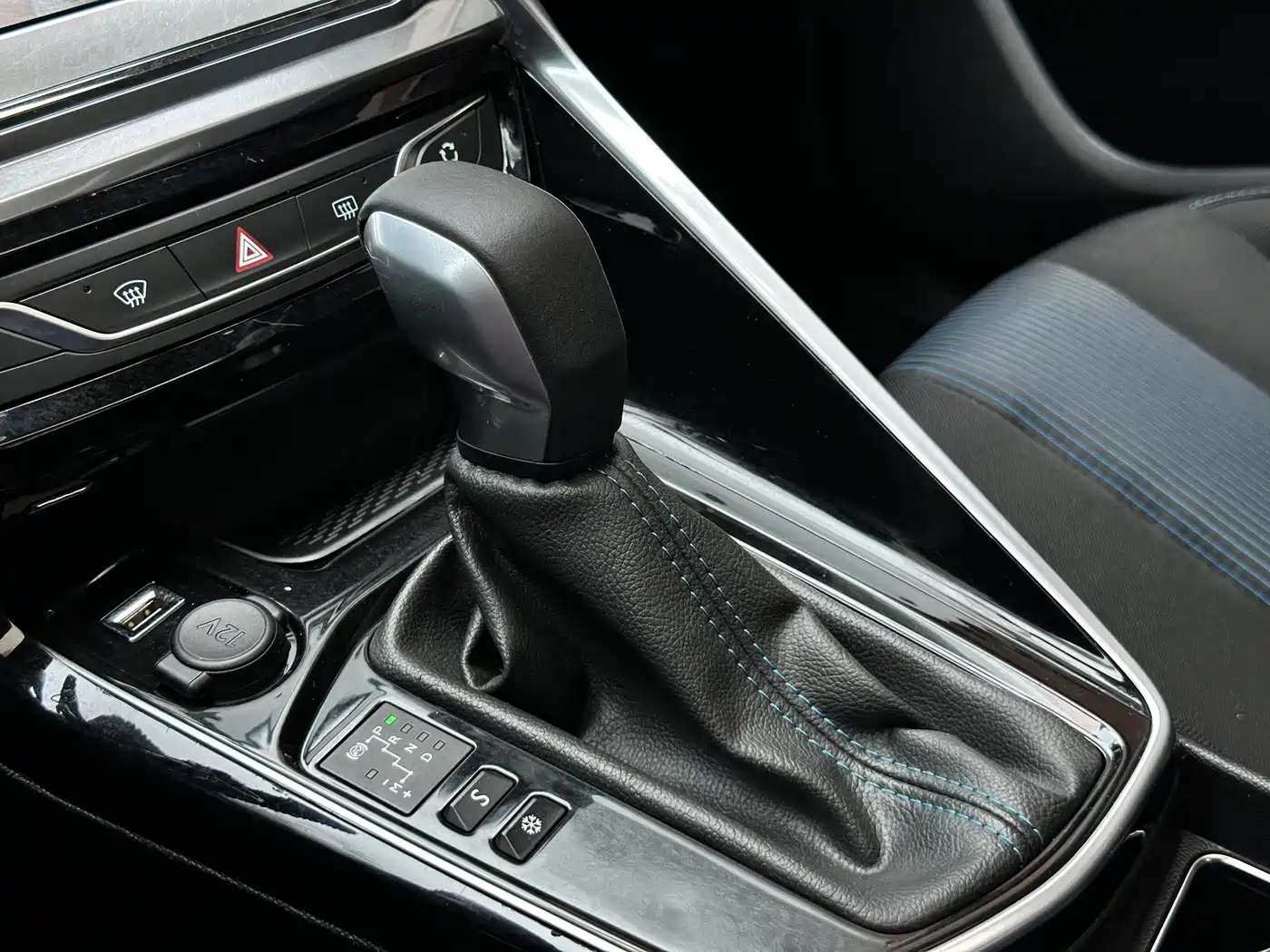 Peugeot 308 2018 2018 1.6L Auto Luxury Edition