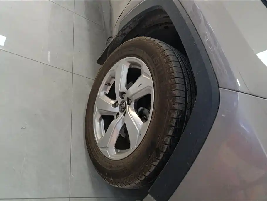 Toyota RAV4 Rongfang 2021 2.0L CVT 4WD Trend PLUS фото 6